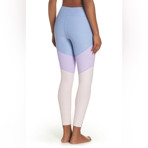 Outdoor Voices Springs 7/8 Leggings in Lilac, Lavender, Dahlia - Picture 7 of 7